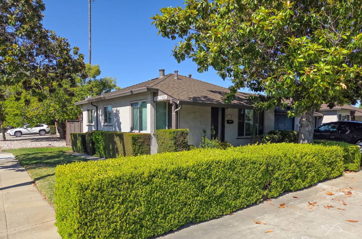 Apartment for rent at 1530 S Wolfe Rd, Sunnyvale, CA 94087
