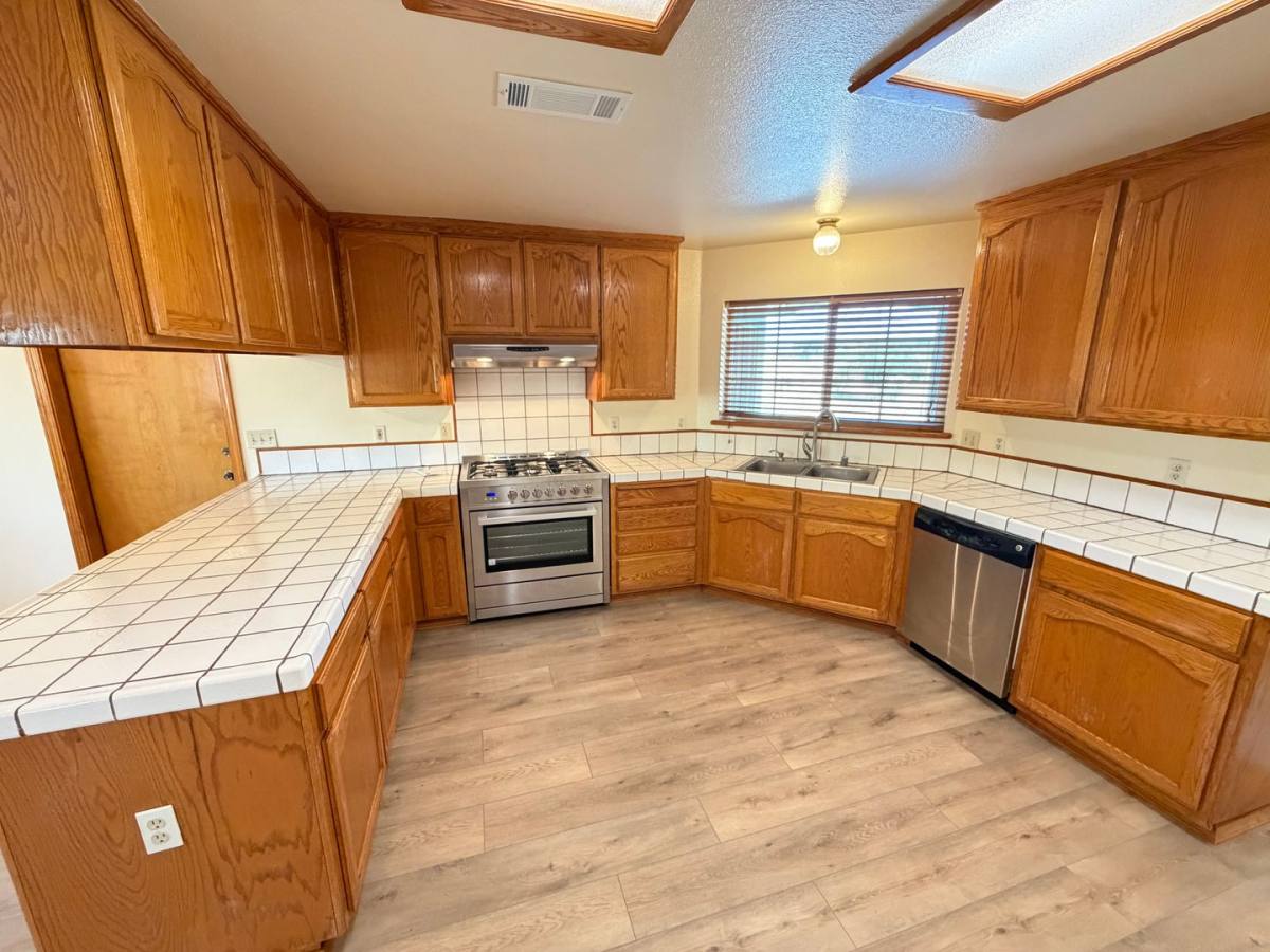House for rent at 9191 Johnson Trail, Valley Springs, CA 95252