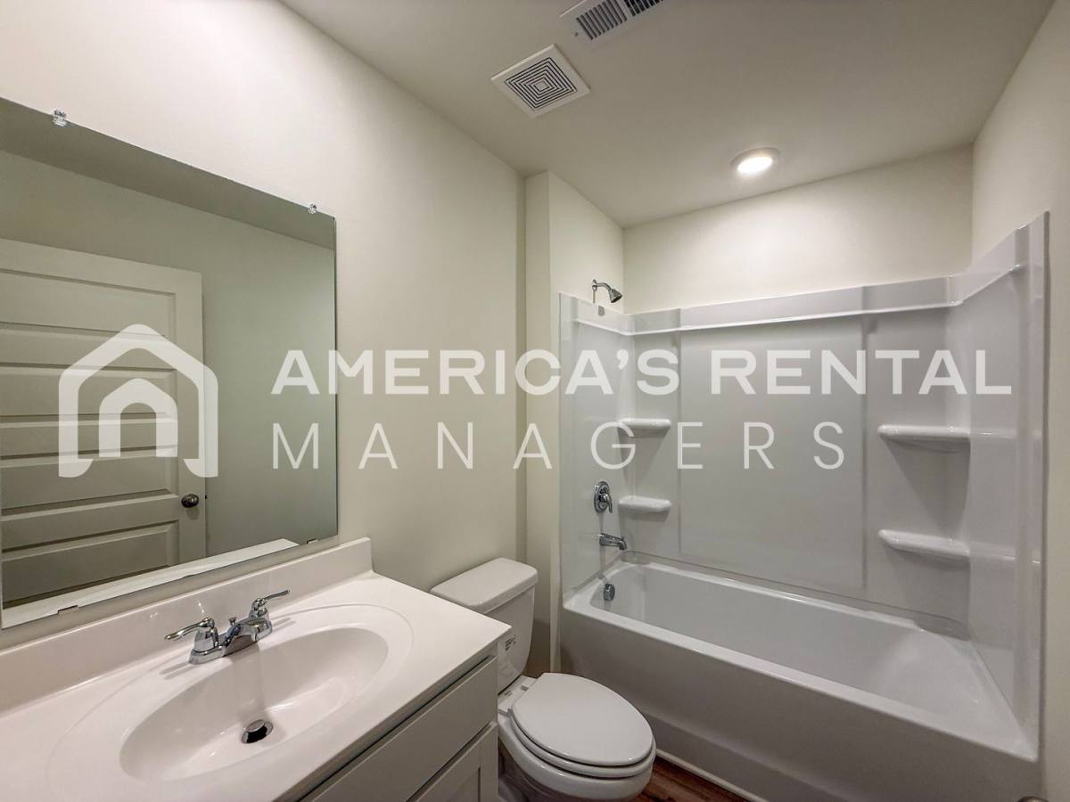 House for rent at 18584 Caffee Dr, Vance, AL 35490