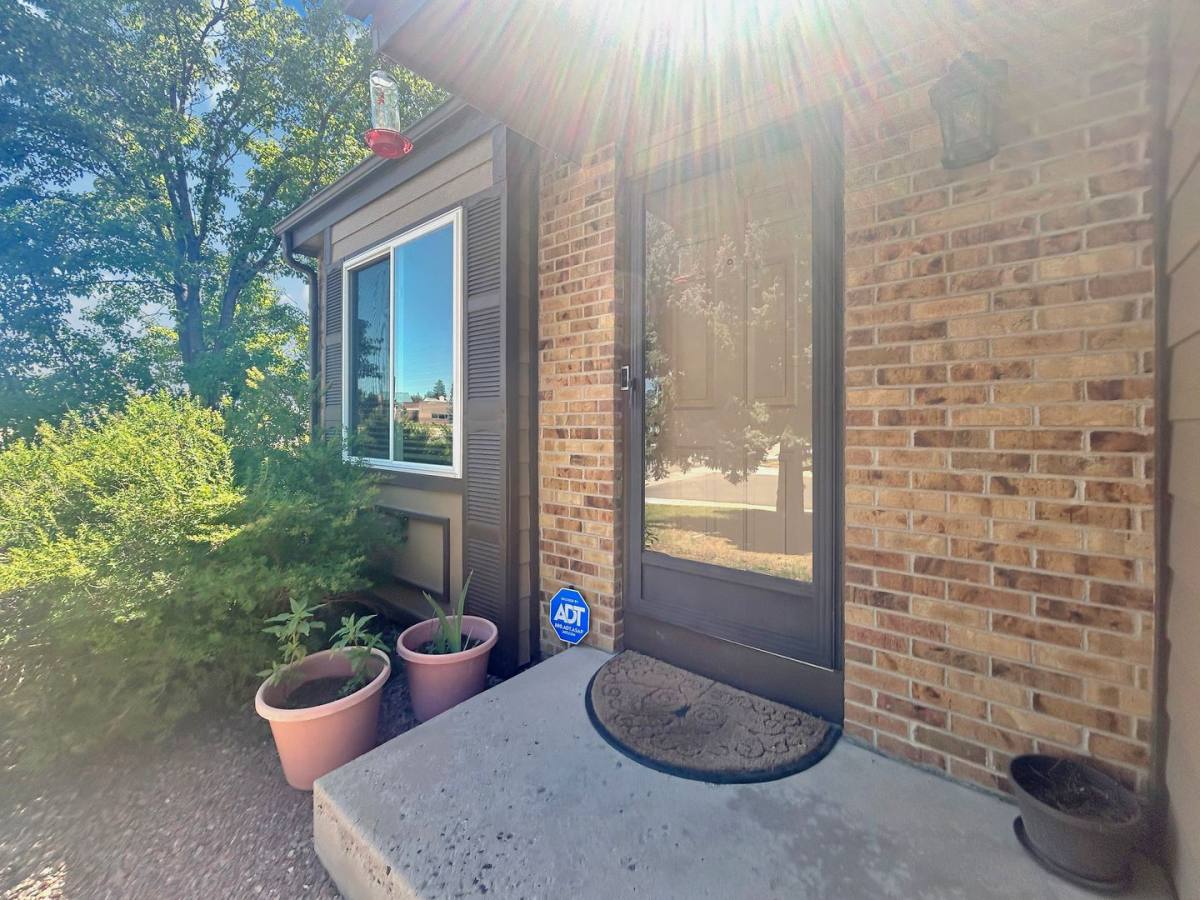 House for rent at 8059 S Johnson Court, Littleton, CO 80128