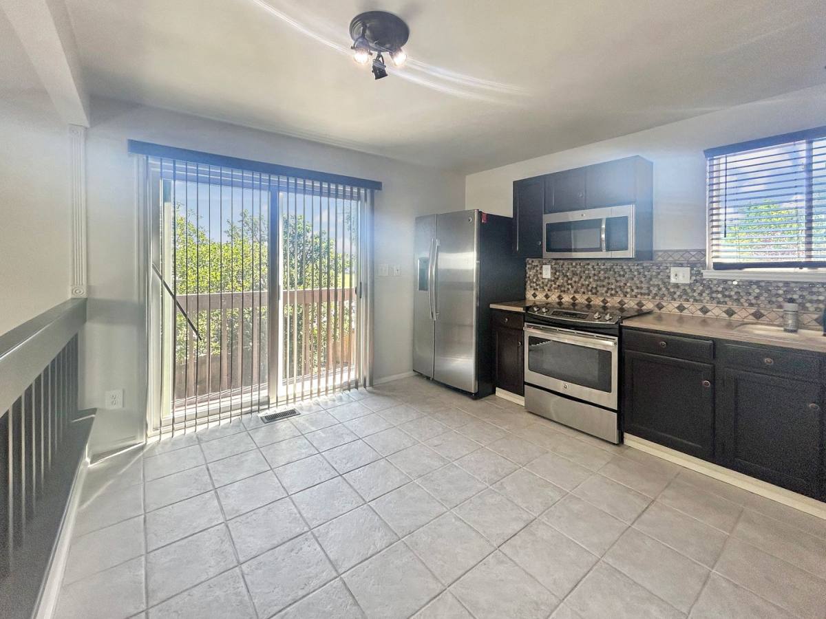 House for rent at 8059 S Johnson Court, Littleton, CO 80128