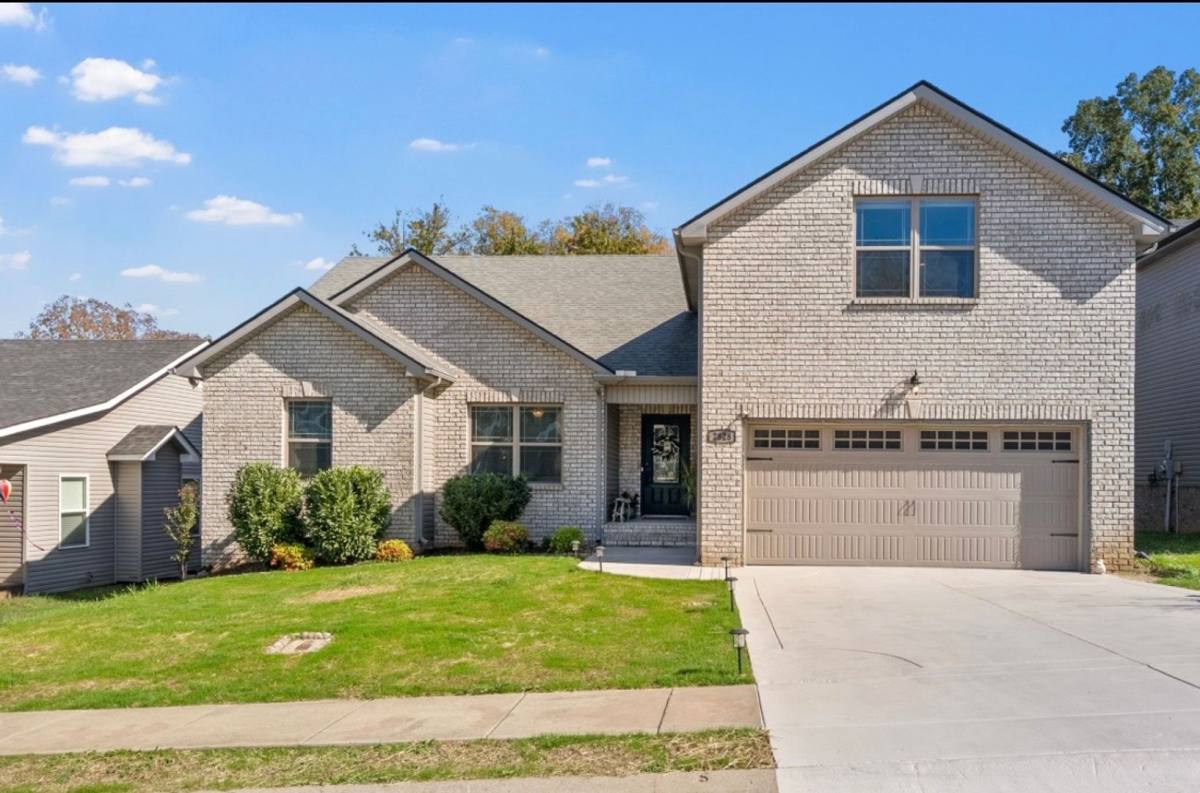 House for rent at 2828 Russet Ridge Dr, Clarksville, TN 37040