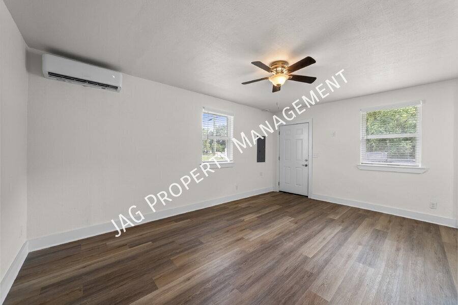 Apartment for rent at 1078 Day Ave, Jacksonville, FL 32205