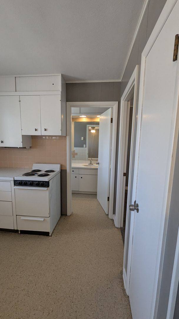 Apartment for rent at 1214 S Blake #1, Stockton, MO 65785