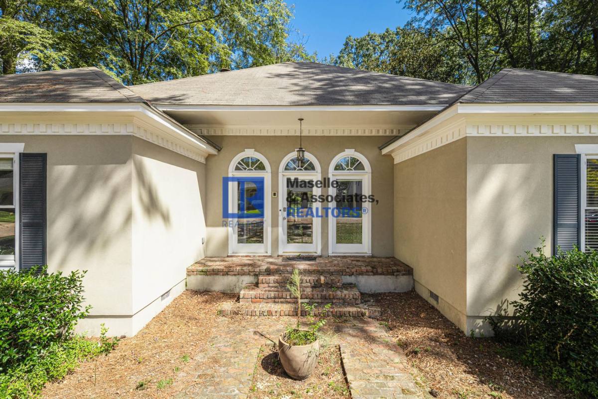 House for rent at 1046 Newland St, Jackson, MS 39211