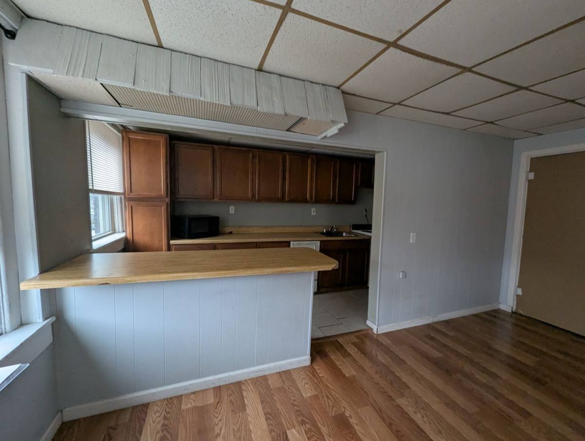 Apartment for rent at 415 S Broadway #3, Pittsburg, KS 66762