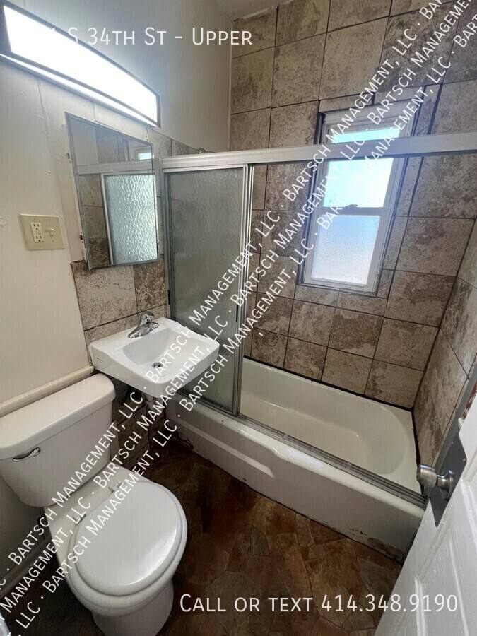 Apartment for rent at 711 S 34th St, Milwaukee, WI 53215