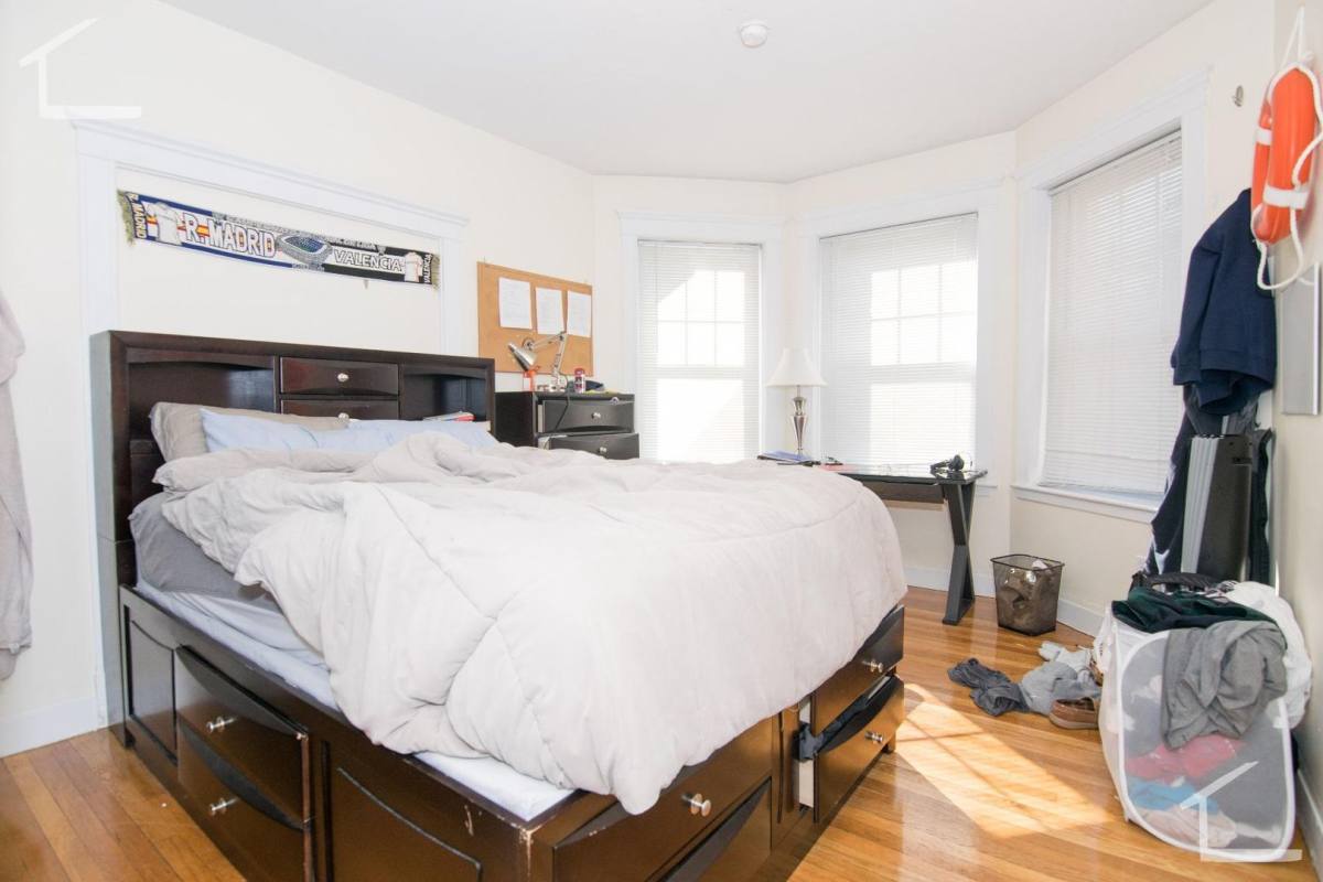 83 Gibbs St, Brookline, MA 02446 - Apartment for Rent - Image 1