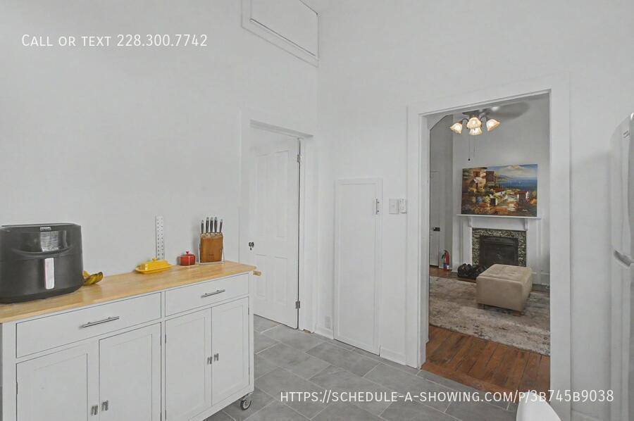 Apartment for rent at 129 Fayard St #1, Biloxi, MS 39530