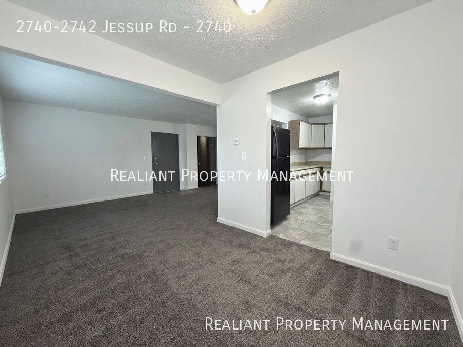 Apartment for rent at 2740-2742 Jessup Rd, Cincinnati, OH 45239