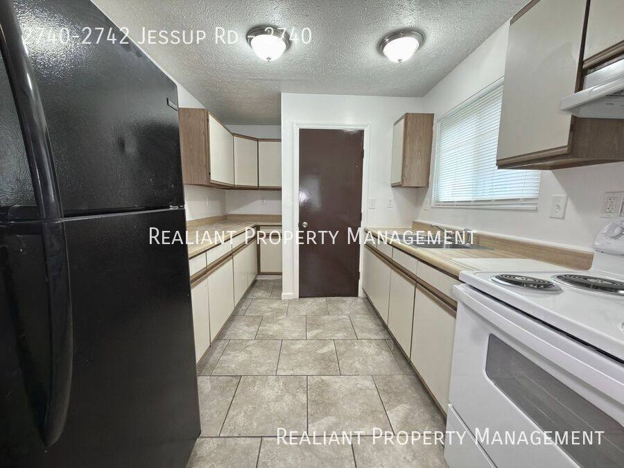 Apartment for rent at 2740-2742 Jessup Rd, Cincinnati, OH 45239
