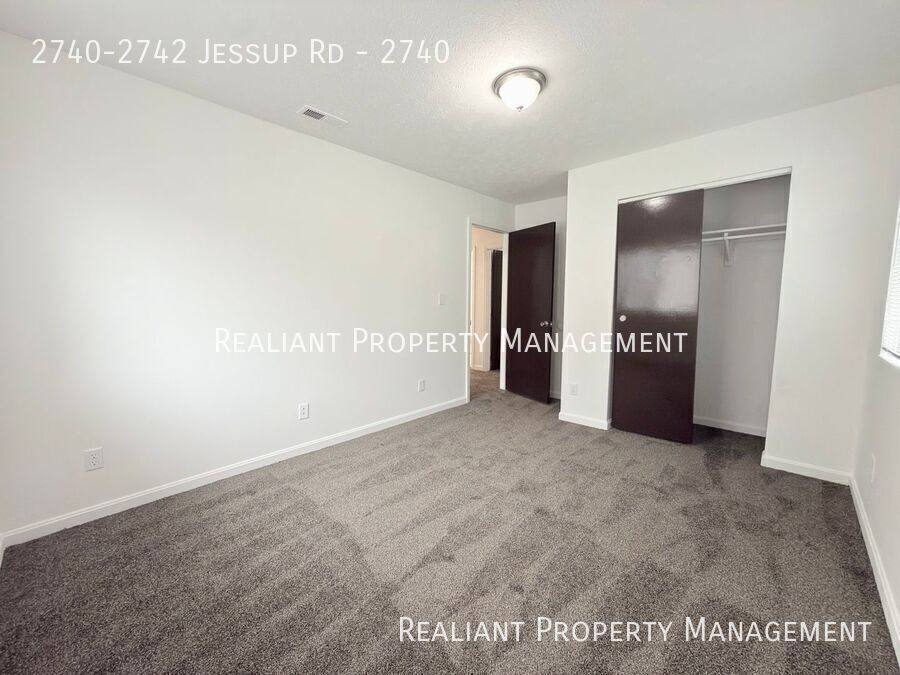 Apartment for rent at 2740-2742 Jessup Rd, Cincinnati, OH 45239
