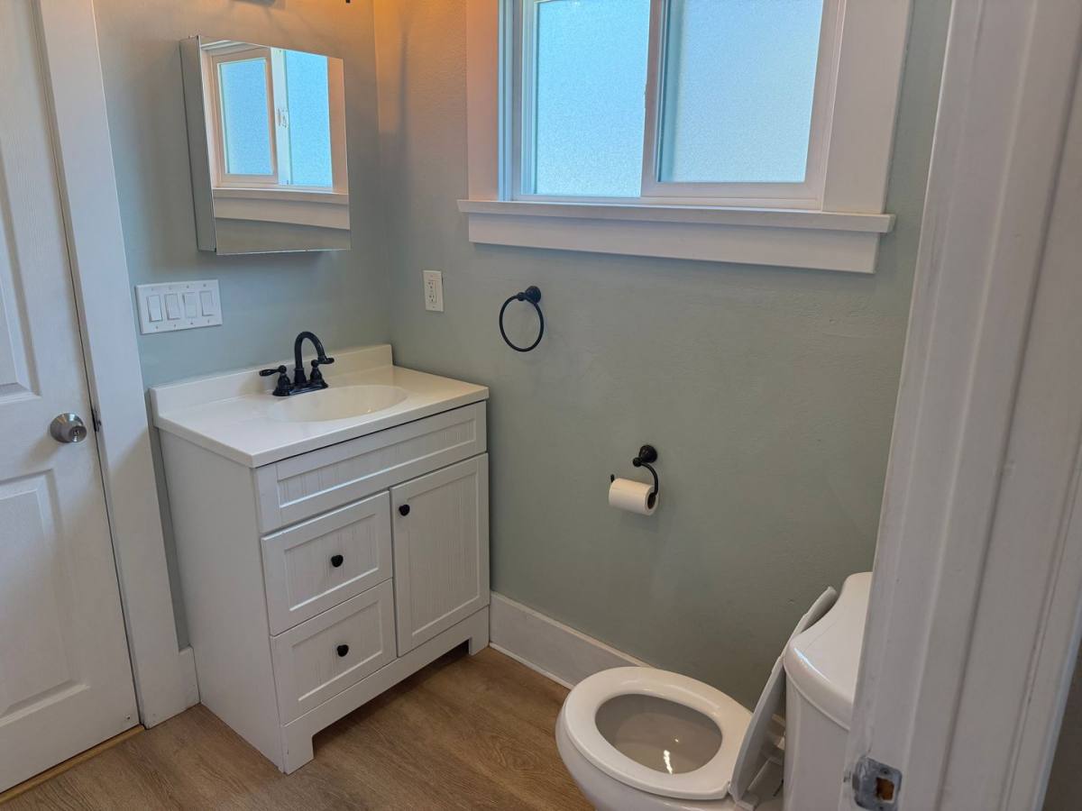 House for rent at 423 W 14th St, San Pedro, CA 90731