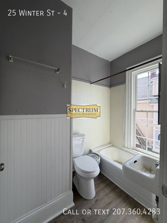 Apartment for rent at 25 Winter St #4, Waterville, ME 04901