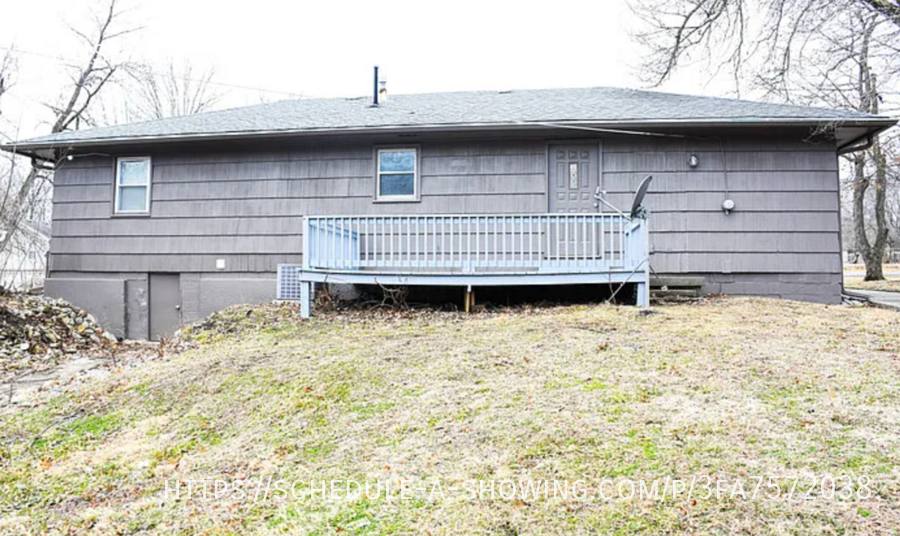 House for rent at 7917 Ditzler Ave, Kansas City, MO 64138