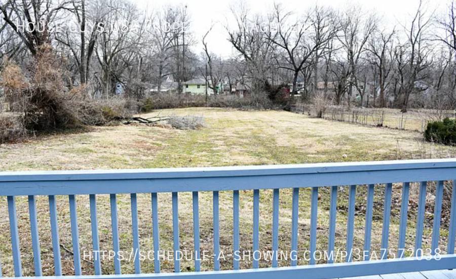 House for rent at 7917 Ditzler Ave, Kansas City, MO 64138