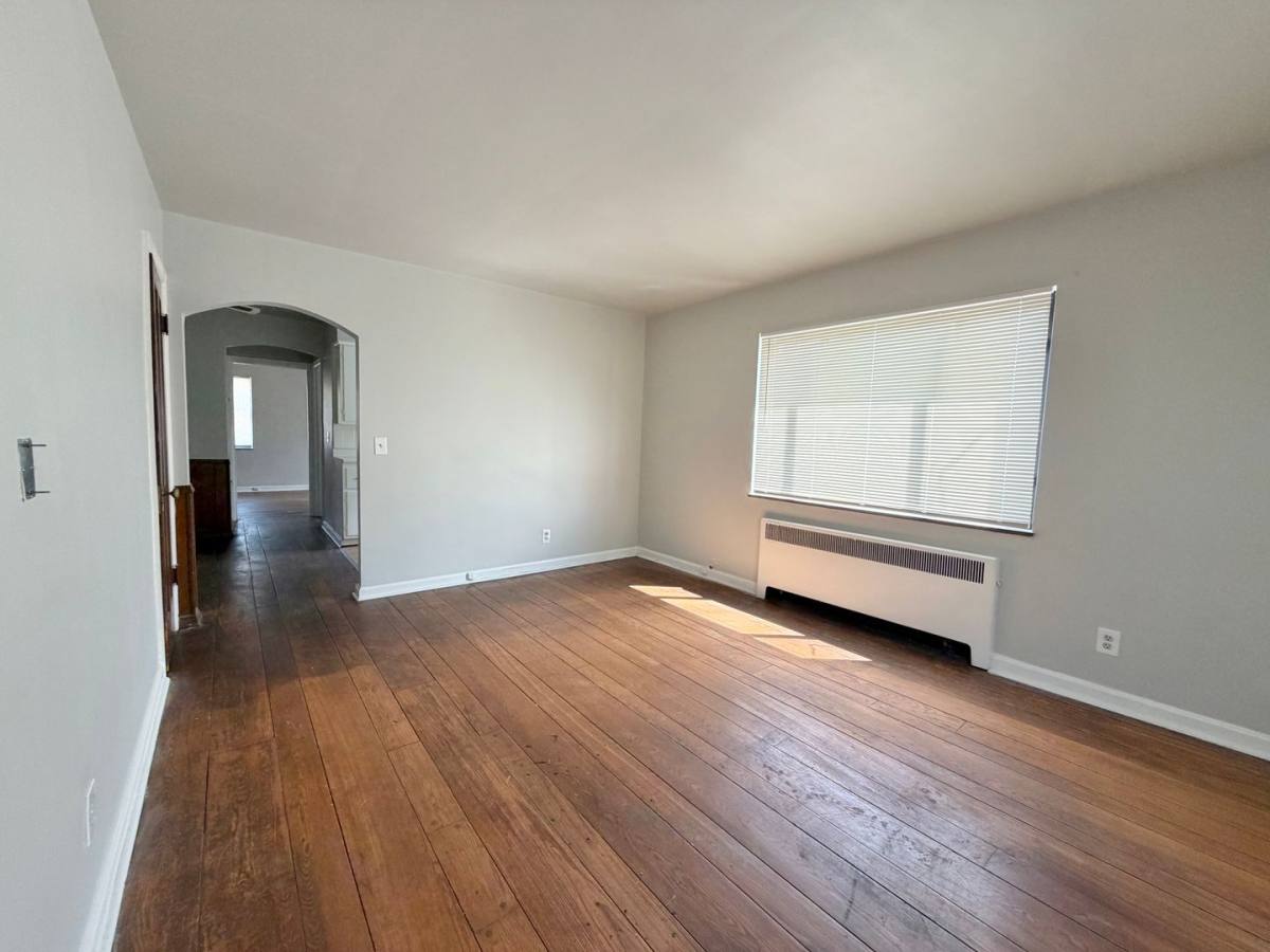 Apartment for rent at 7352 Reading Rd, Cincinnati, OH 45237