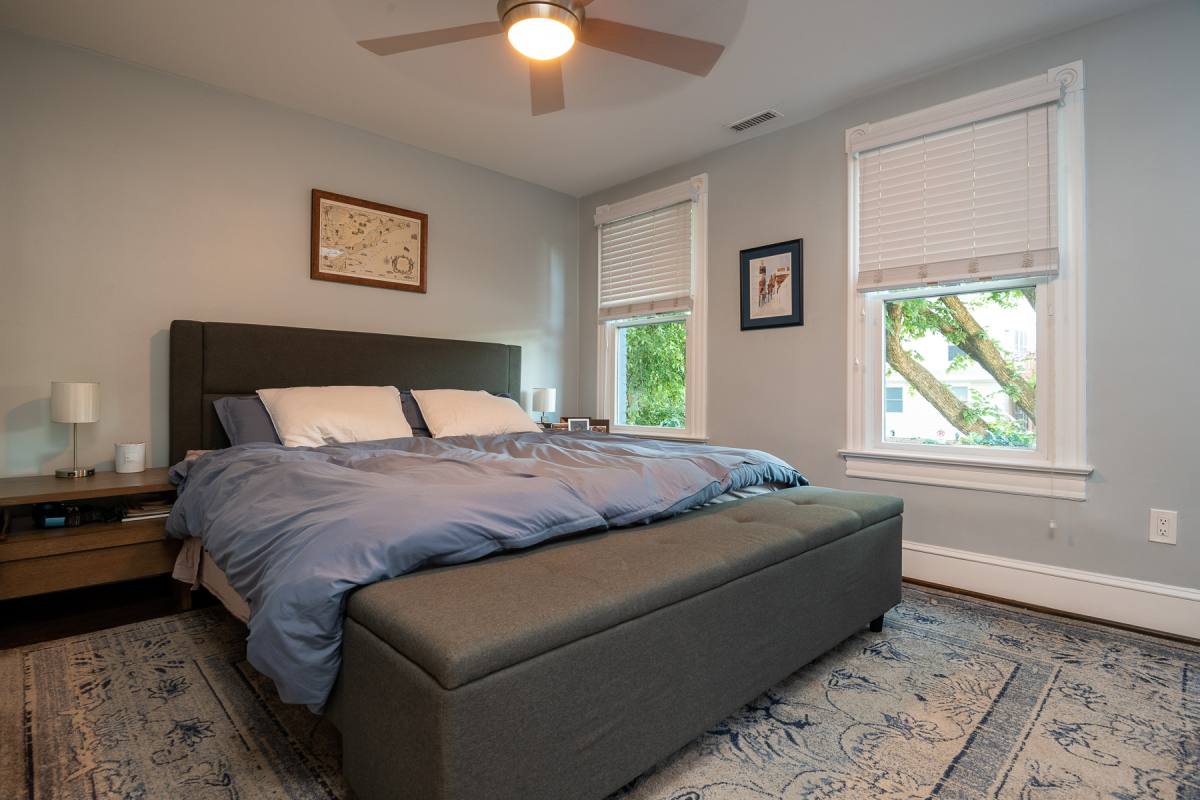 House for rent at 209 17th St SE, Washington, DC 20003
