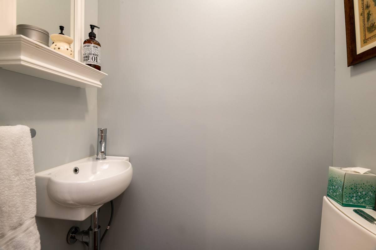 House for rent at 209 17th St SE, Washington, DC 20003