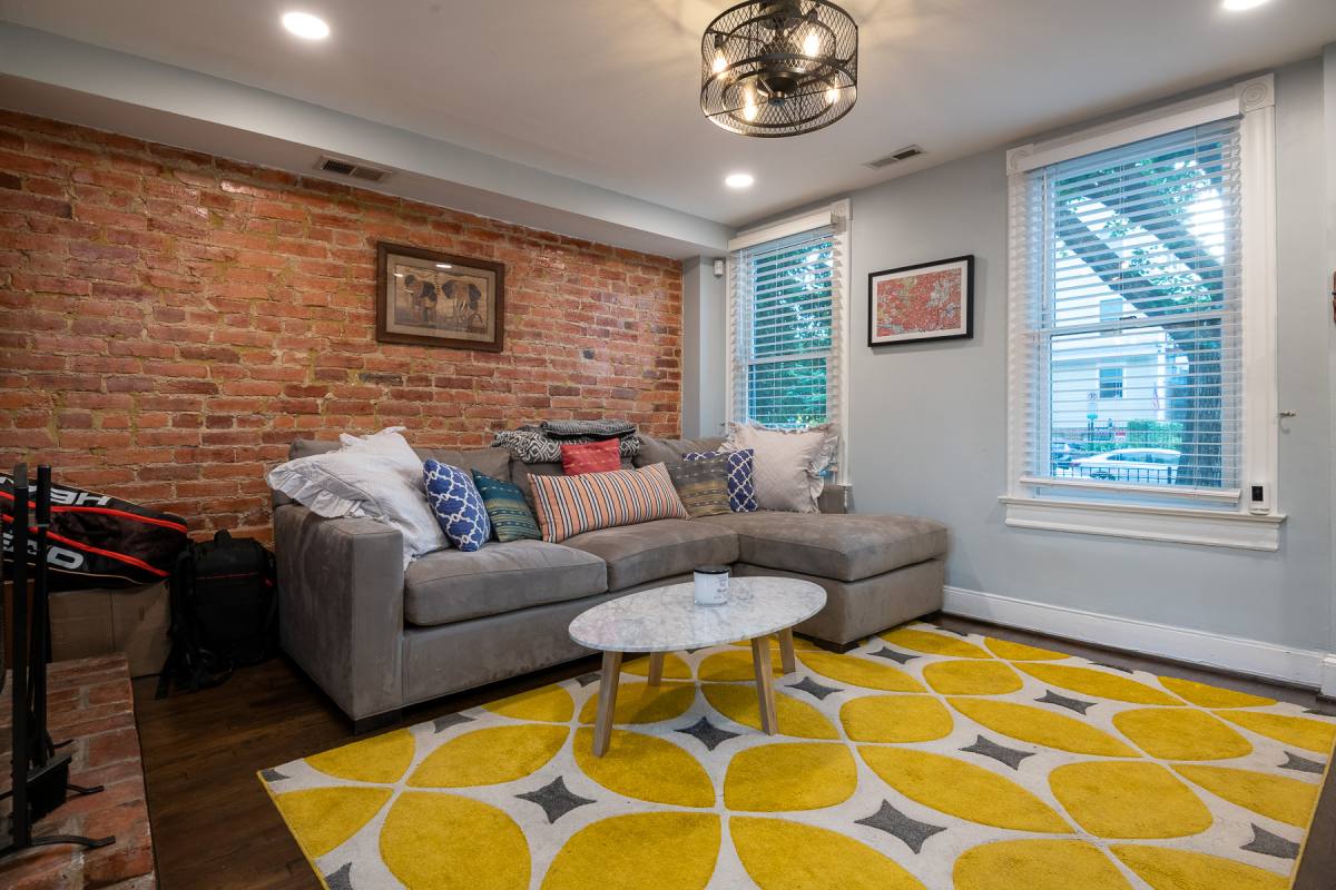 House for rent at 209 17th St SE, Washington, DC 20003