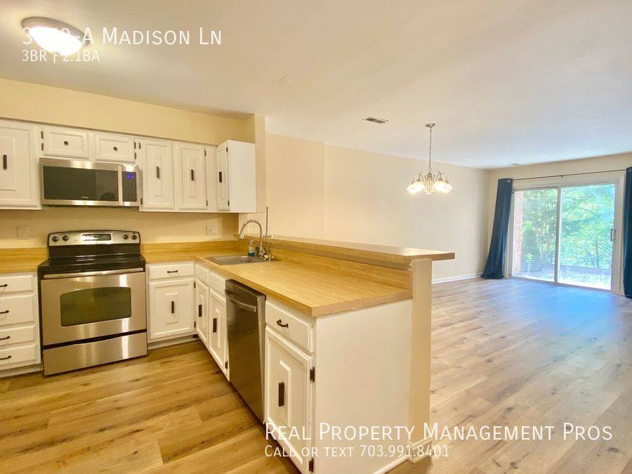 Townhouse for rent at 3770-A Madison Lane, Falls Church, VA 22041