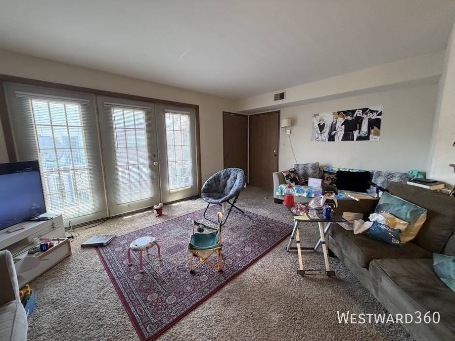 Apartment for rent at 4120 Williamsburg Court #302, Glenview, IL 60025