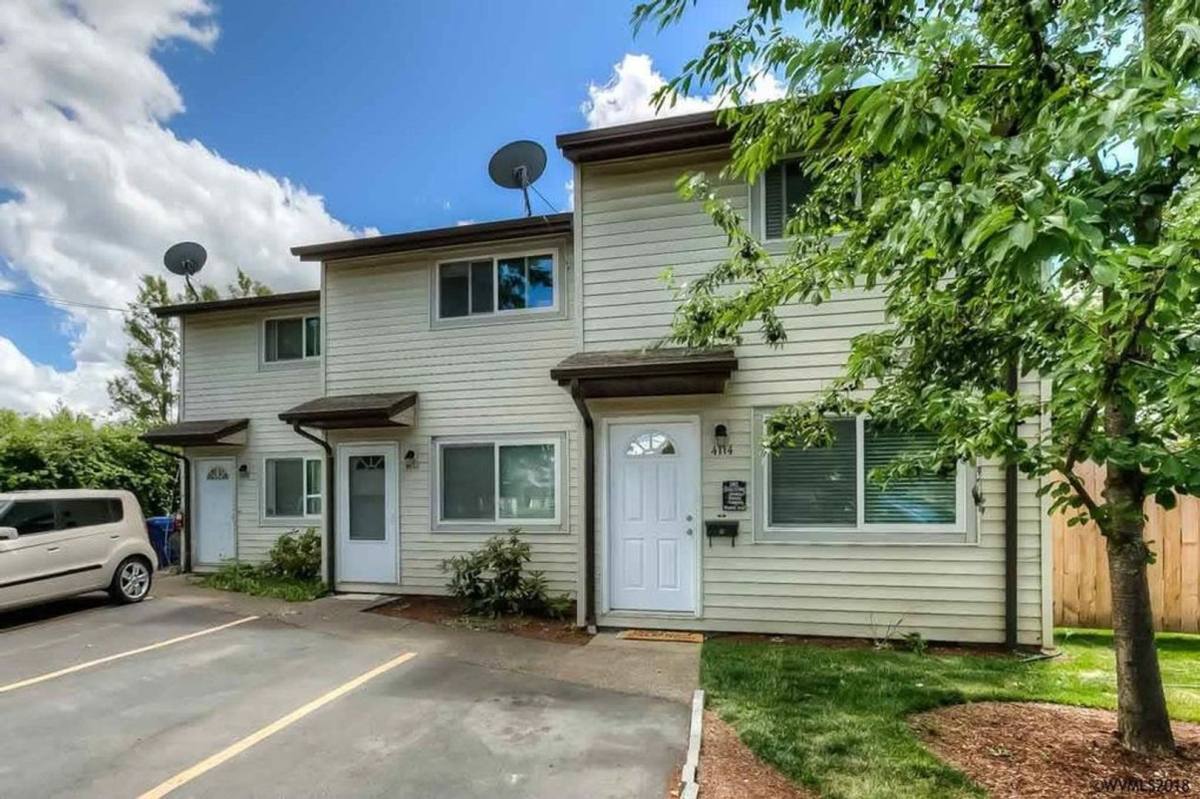 Townhouse for rent at 4116 NE Market St, Salem, OR 97301