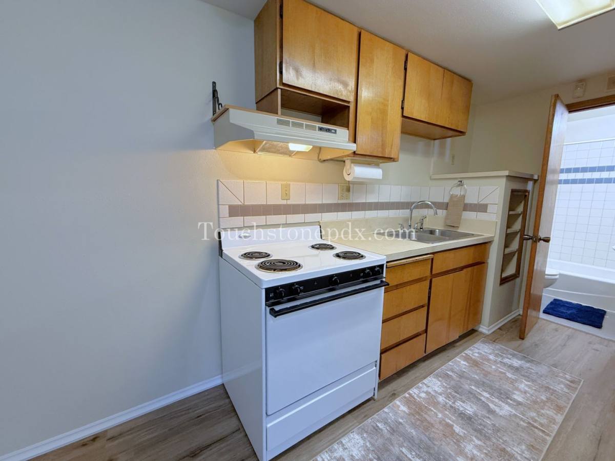 Apartment for rent at 3224 SE Floss St, Portland, OR 97222
