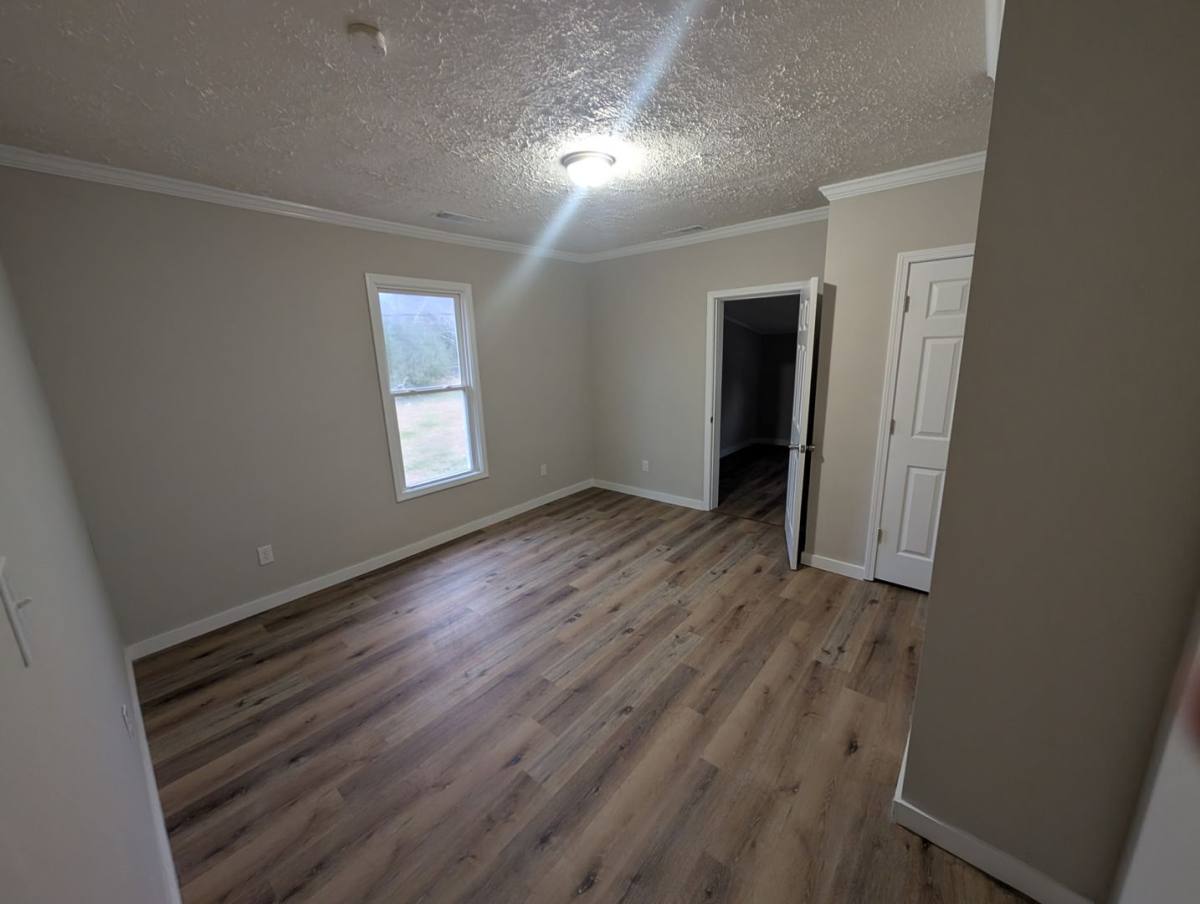 House for rent at 222 Lenoir Ave, Jackson, TN 38301