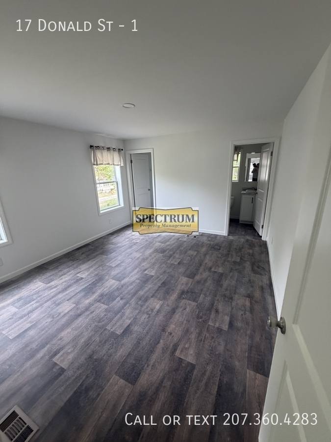 Apartment for rent at 17 Donald St #1, Waterville, ME 04901