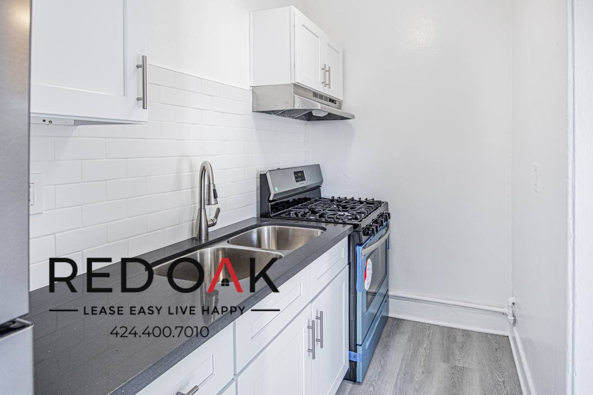 Condo for rent at 816 S Park View #110, Los Angeles, CA 90057