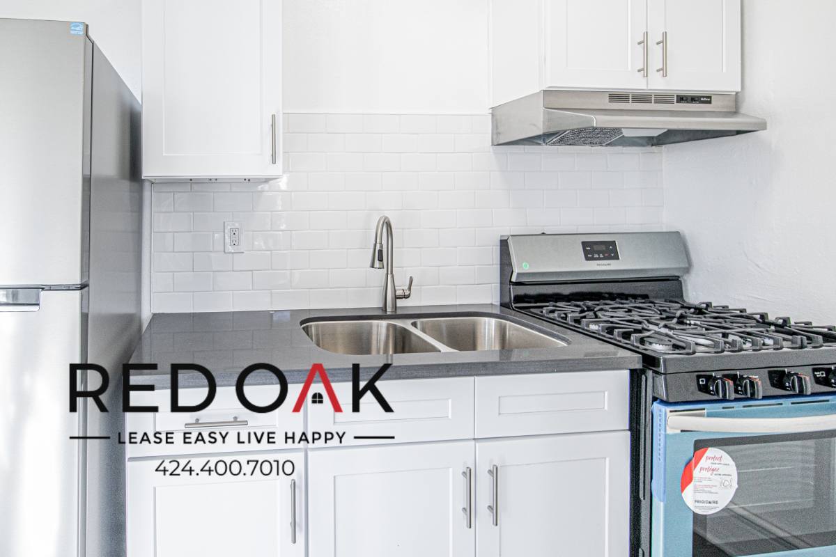 Condo for rent at 816 S Park View #110, Los Angeles, CA 90057