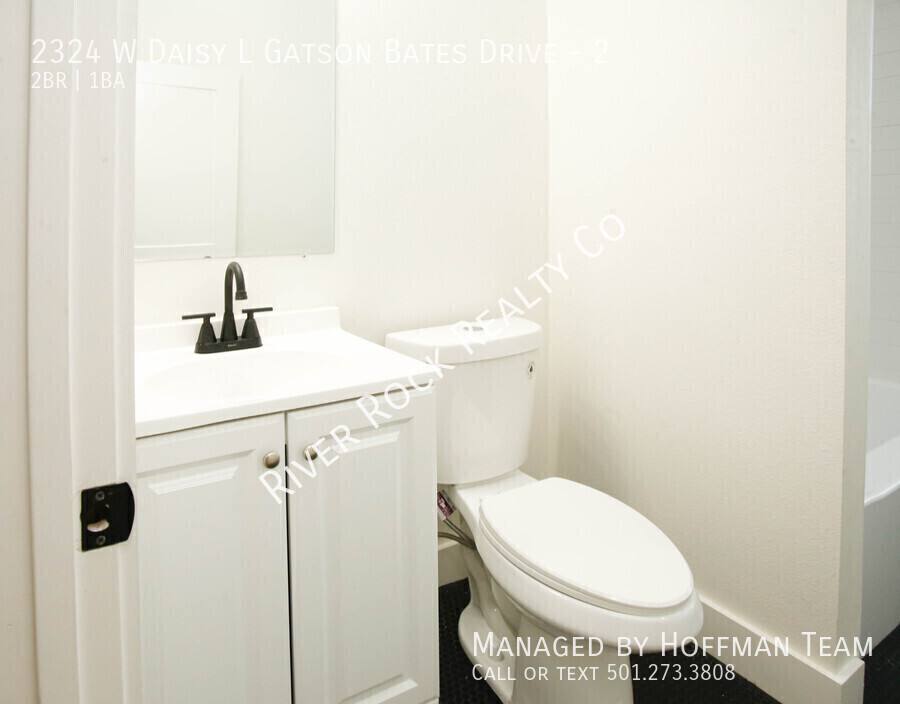 House for rent at 2324 W Daisy L Gatson Bates Dr #2, Little Rock, AR 72202