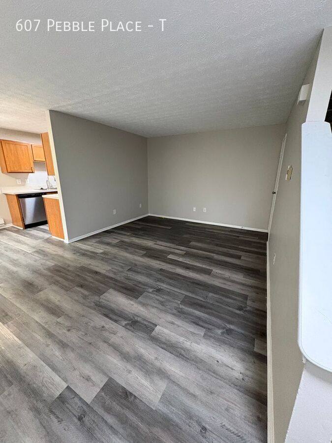 Townhouse for rent at 607 Pebble Place #T, Delaware, OH 43015