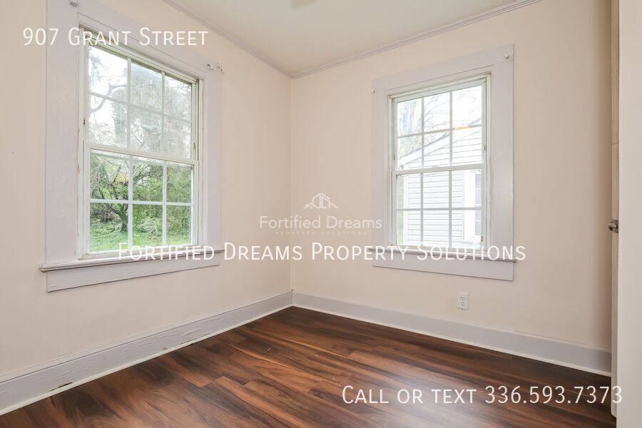 House for rent at 907 Grant St, High Point, NC 27262