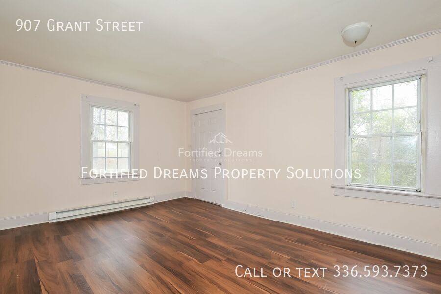 House for rent at 907 Grant St, High Point, NC 27262