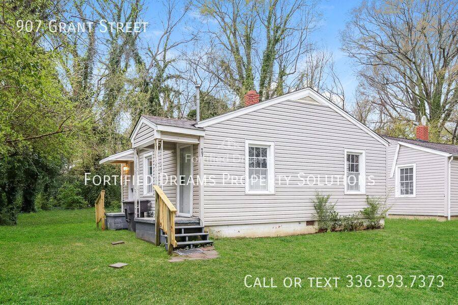 House for rent at 907 Grant St, High Point, NC 27262