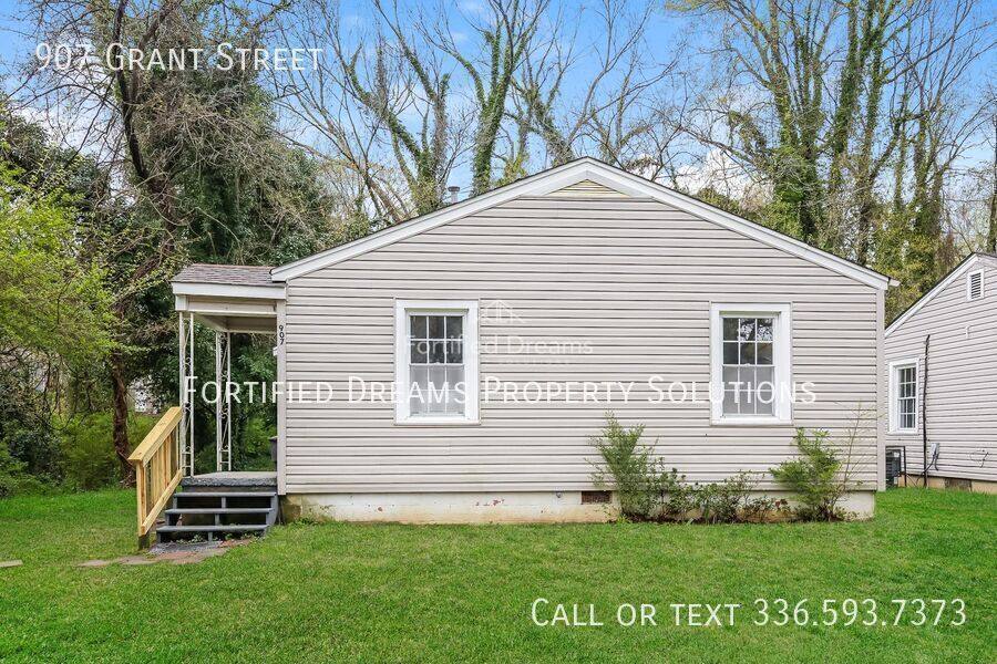 House for rent at 907 Grant St, High Point, NC 27262