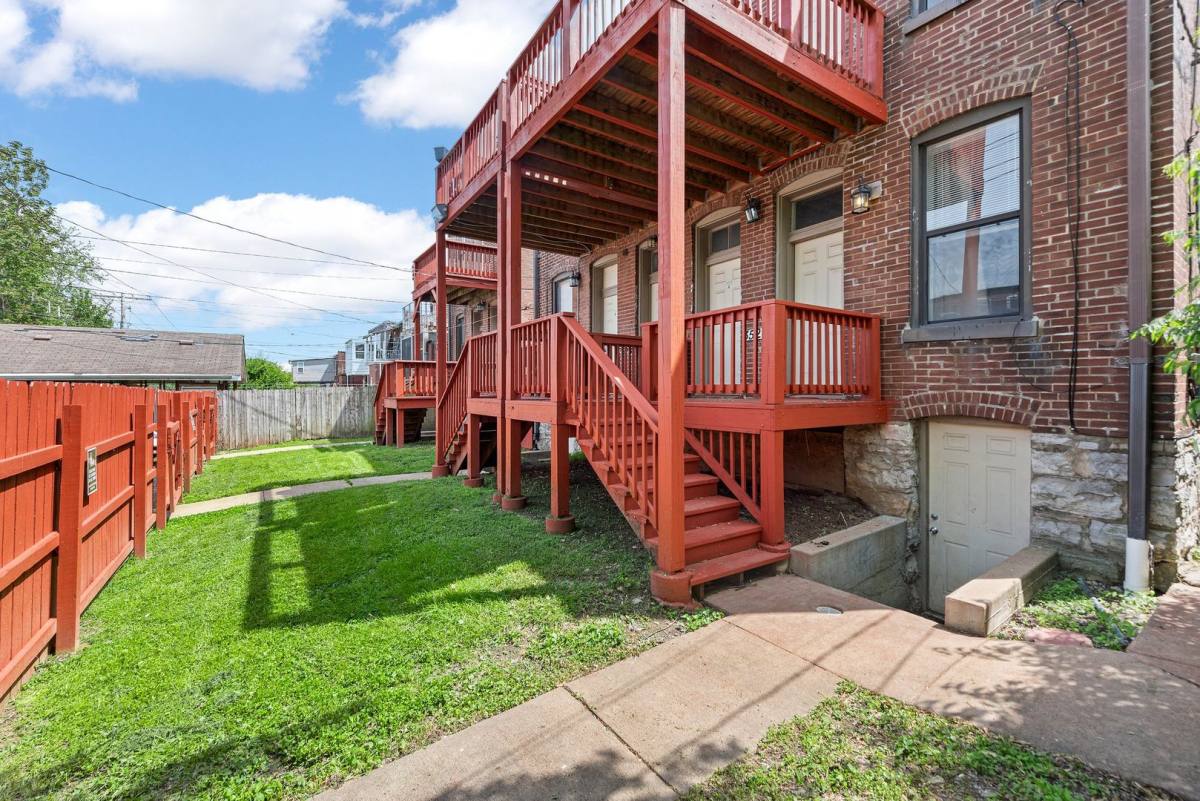 Apartment for rent at 3521 Utah St, Saint Louis, MO 63118