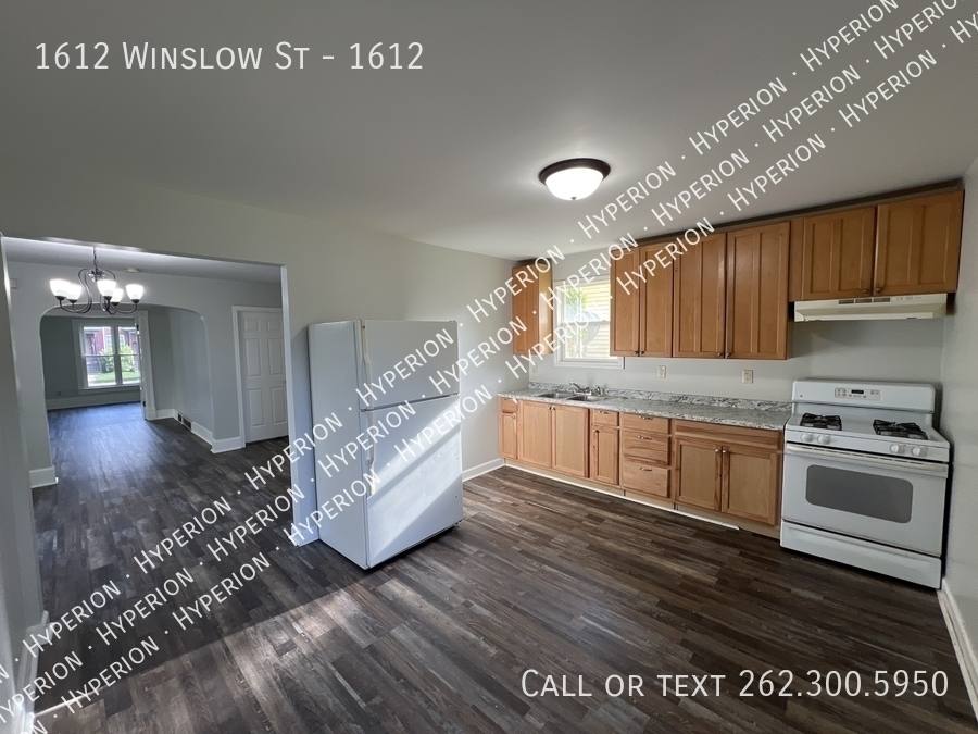 Apartment for rent at 1612 Winslow St, Racine, WI 53404