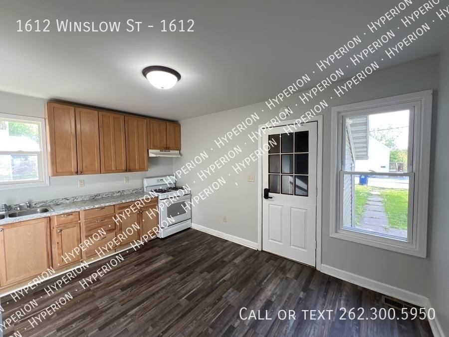 Apartment for rent at 1612 Winslow St, Racine, WI 53404
