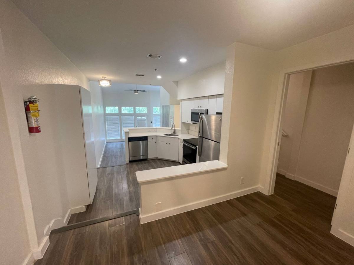 Condo for rent at 7474 Fair Oaks Ave, Dallas, TX 75231