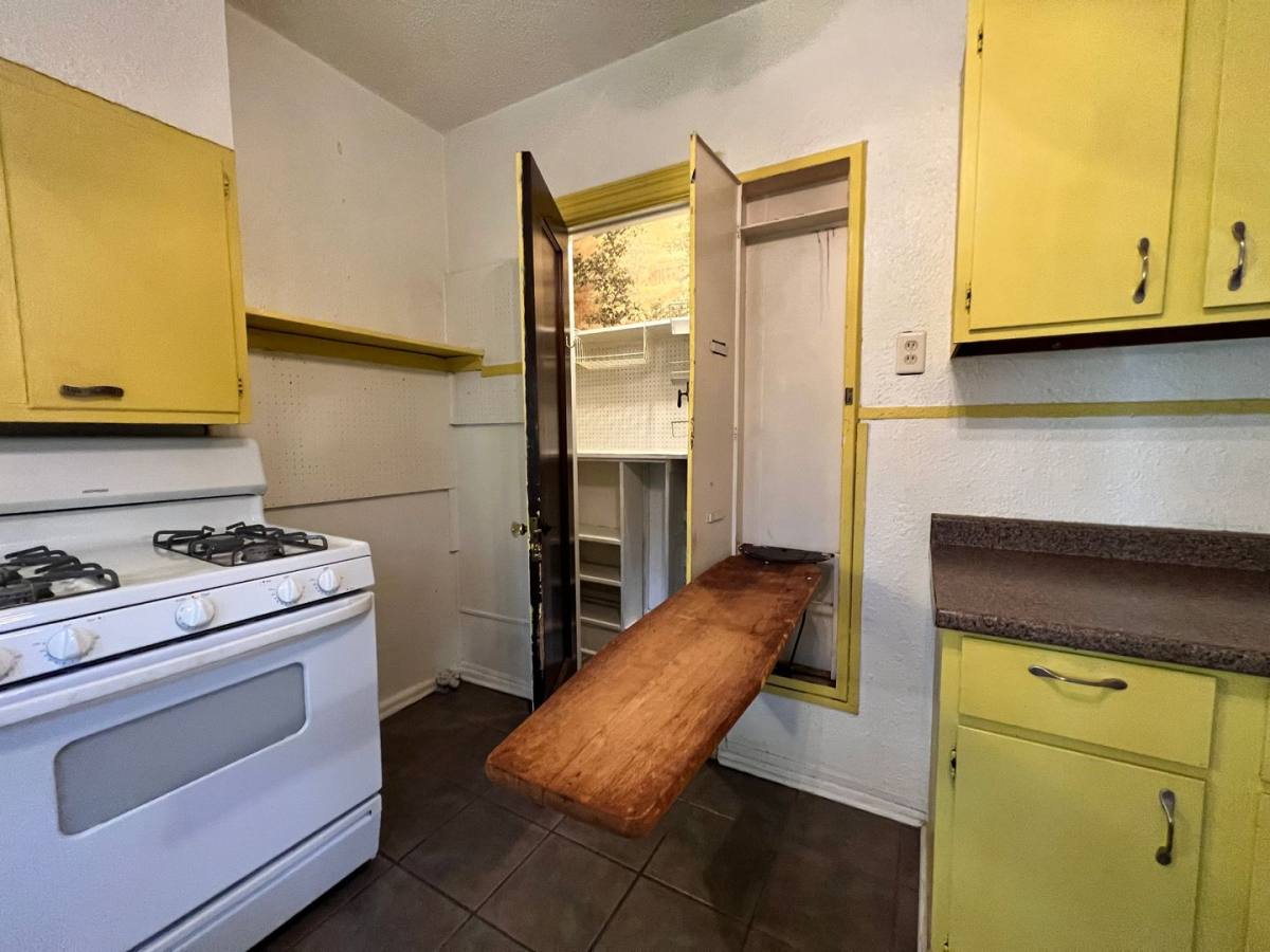 Apartment for rent at 4155-63 Magnolia Ave, Saint Louis, MO 63110