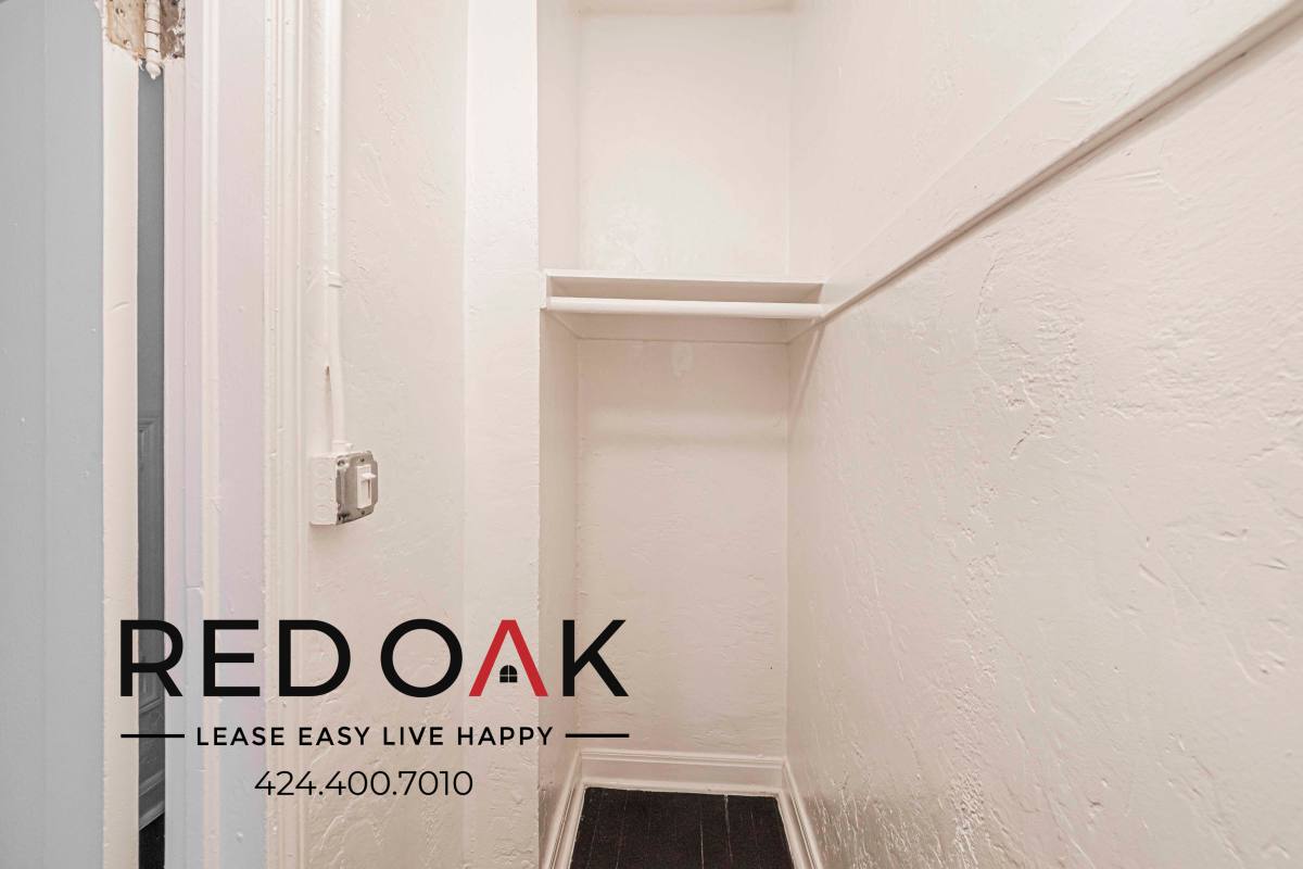 Condo for rent at 854 S Oxford Ave #509, Los Angeles, CA 90005