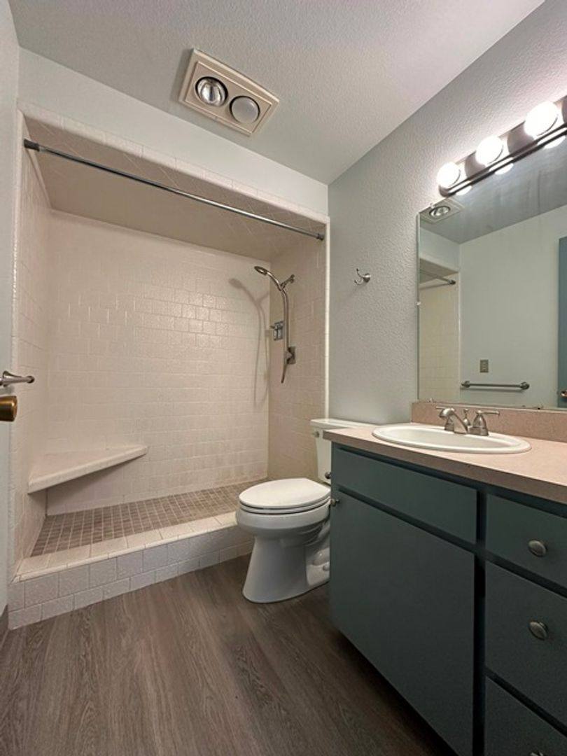 Townhouse for rent at 762 W Oregon Ave, Klamath Falls, OR 97601