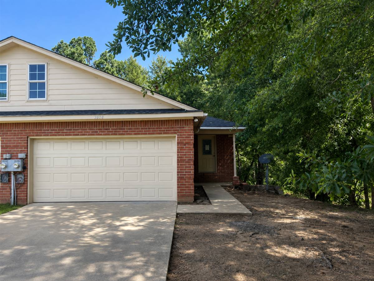 Townhouse for rent at 3966 McDonald Rd, Tyler, TX 75701