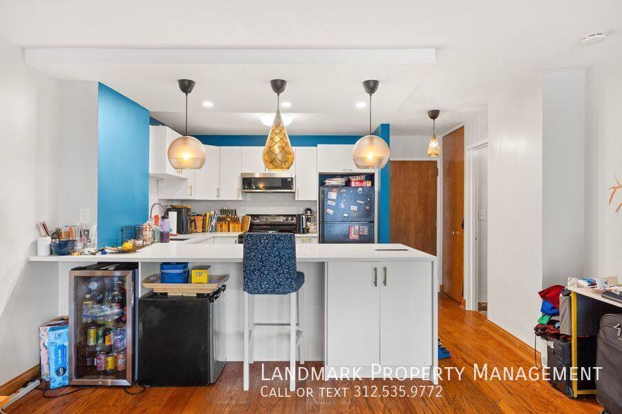 Apartment for rent at 5601 N Sheridan Rd #5B, Chicago, IL 60660