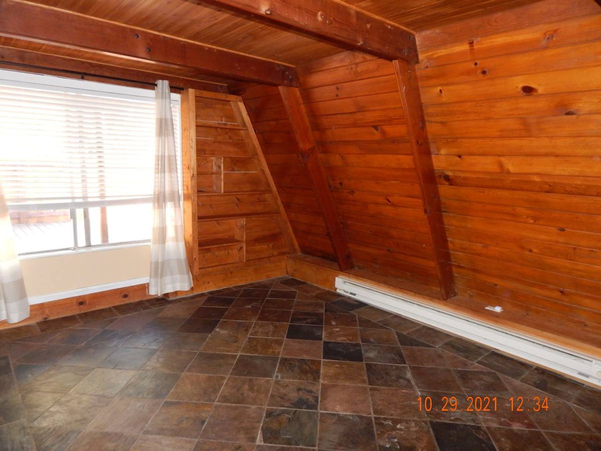 House for rent at 20150 Manzanita St, Twain Harte, CA 95383