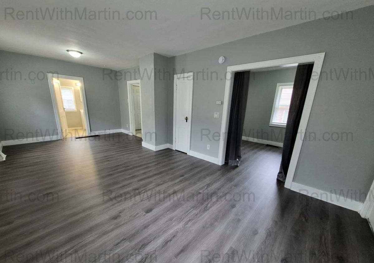 House for rent at 1137 Columbia St, Waterloo, IA 50703