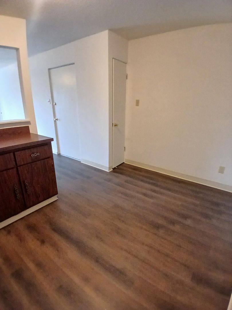 Apartment for rent at 9920 Merito Dr, Saint Louis, MO 63128